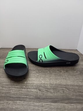 OOFOS Ooahh Luxe Recovery Slide Sandal Women 8 Men 6 Green Black